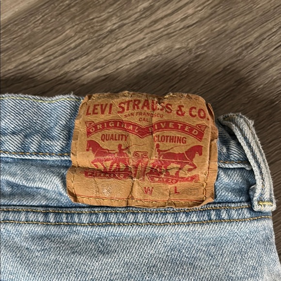 Men’s 33 x 32 Levi's light Blue Slim Straight Jeans - Picture 3 of 9